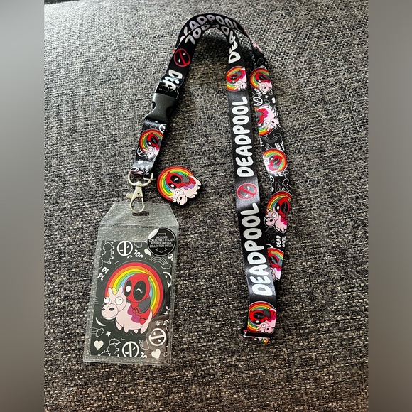 Marvel Deadpool Chibi Lanyard ID Holder With Rubber Charm Pendant And sticker - Picture 2 of 5